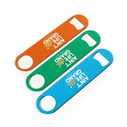 Abridor de garrafas de metal pintado em cores personalizadas