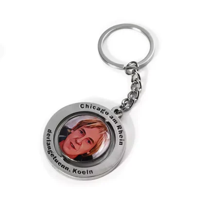 Metal Sticker Epoxy Portrait Spinning Keychain (chaveiro giratório com adesivo de metal e epóxi)