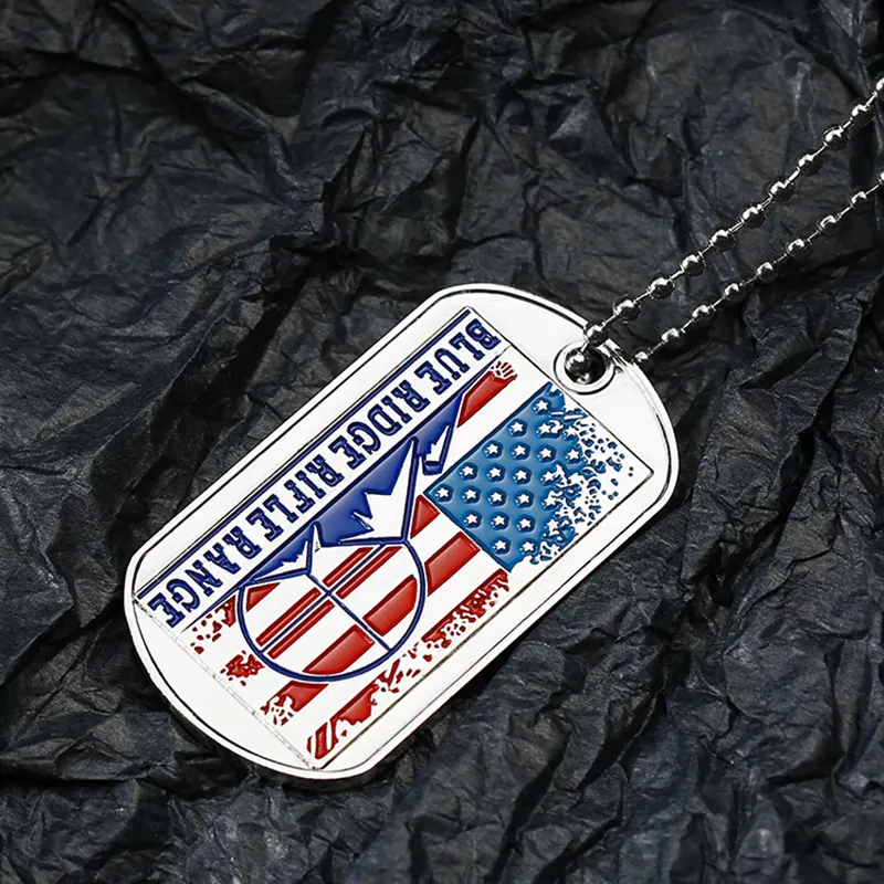 collar de perro con placa de identificación